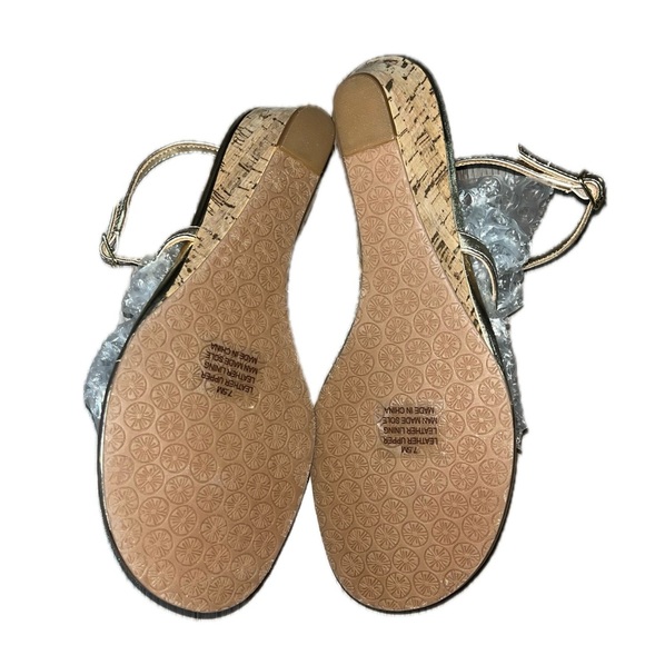 Lilly Pulitzer Glamorous Gold and Silver Jeweled Sandals with Ankle Straps, 7.5M - Picture 6 of 14